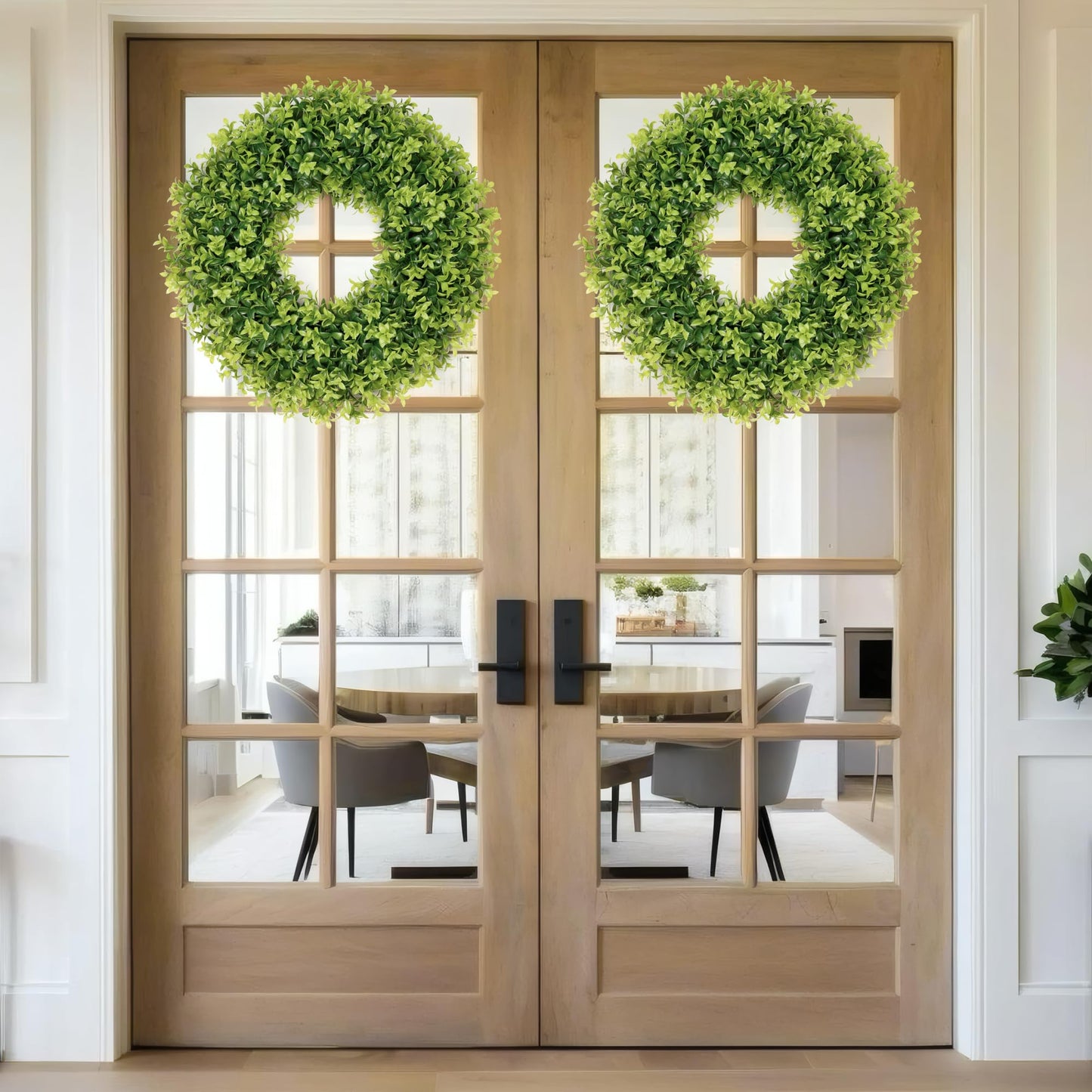 20" Boxwood Wreaths