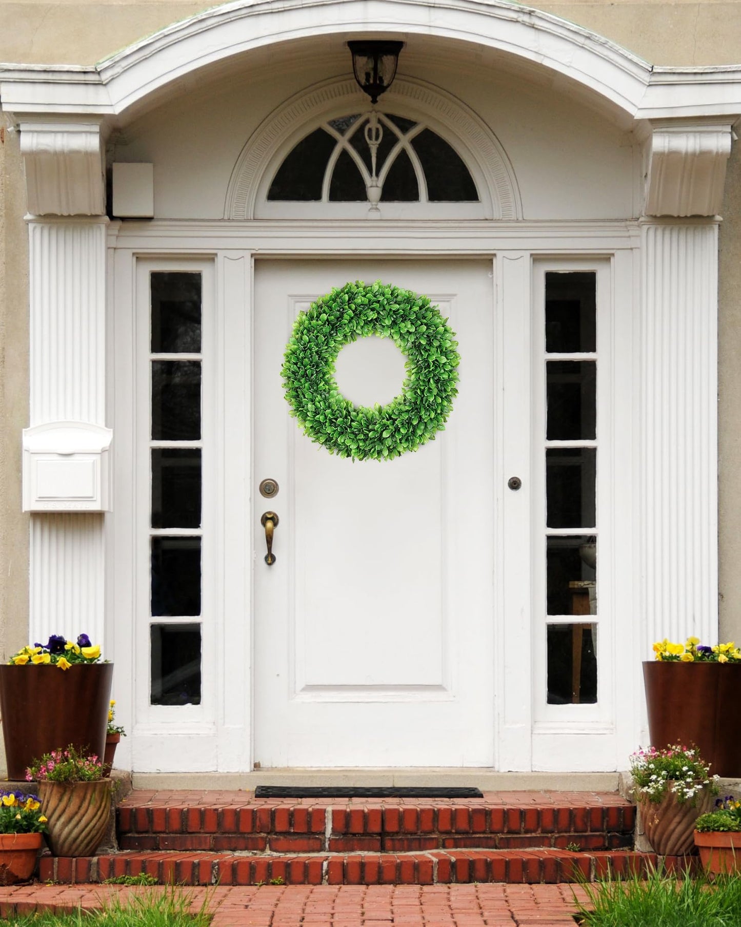 20" & 24" Faux Round Boxwood Wreath