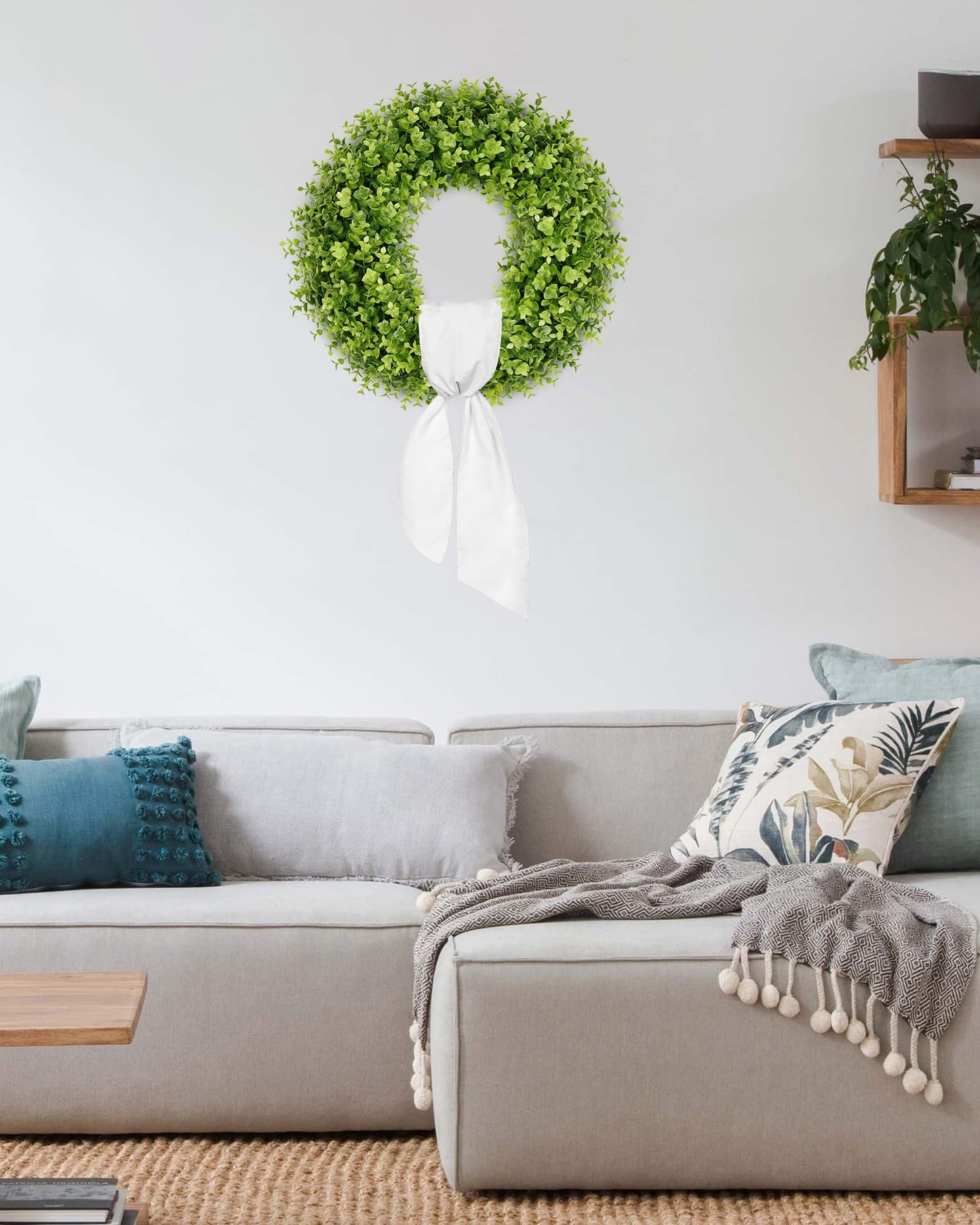 22" Boxwood Wreaths